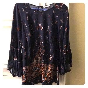 DR2 shirt with Bell Sleaves